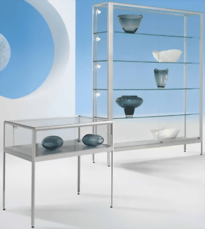 Standvitrine 1950x2000x500 mm HxBxT mit 5-seitiger ESG-Verglasung, eckige Profile